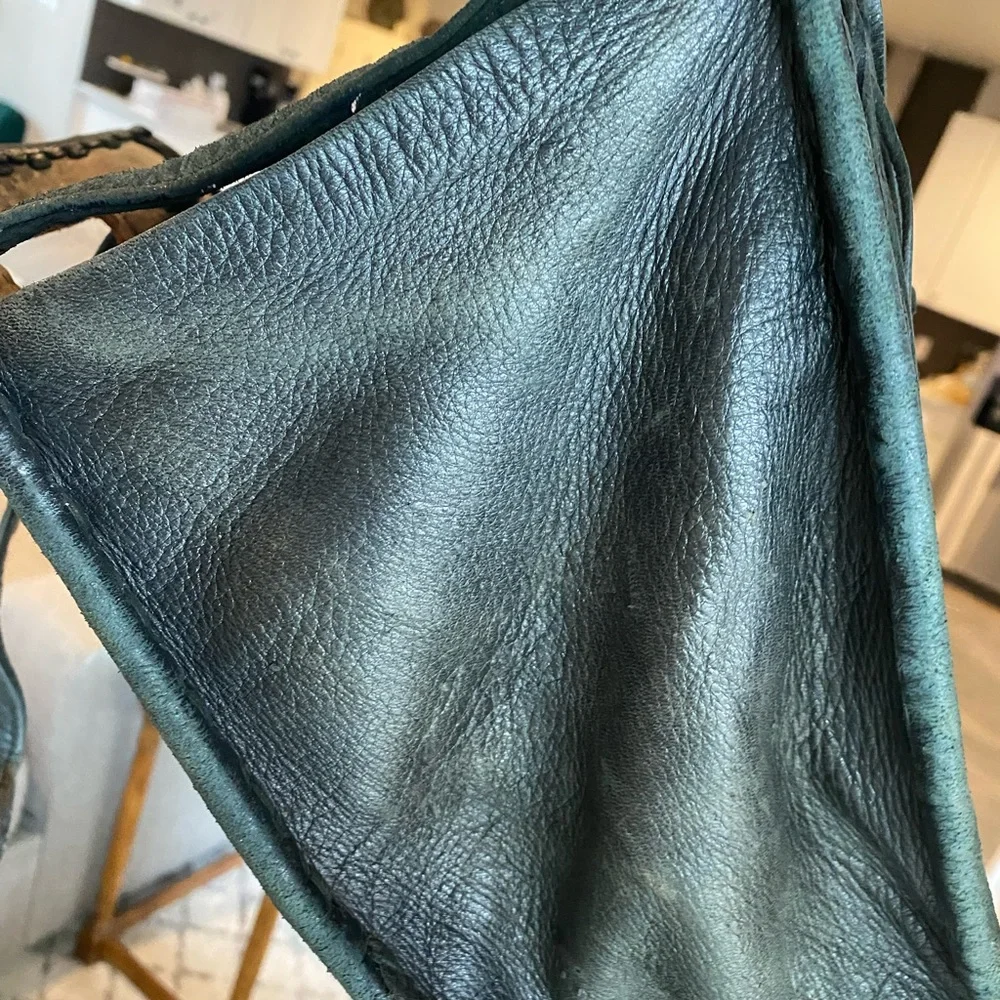 BOHO Vintage Shoulder Bag with Silver Hardware Beautiful! 70’s Fun!